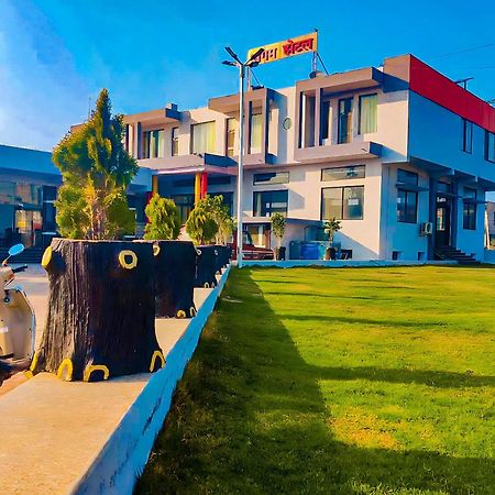 Sangam Hotel Chirawa Bagian luar foto