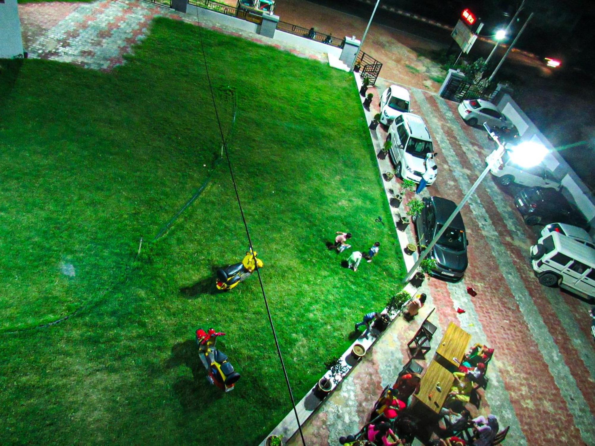 Sangam Hotel Chirawa Bagian luar foto