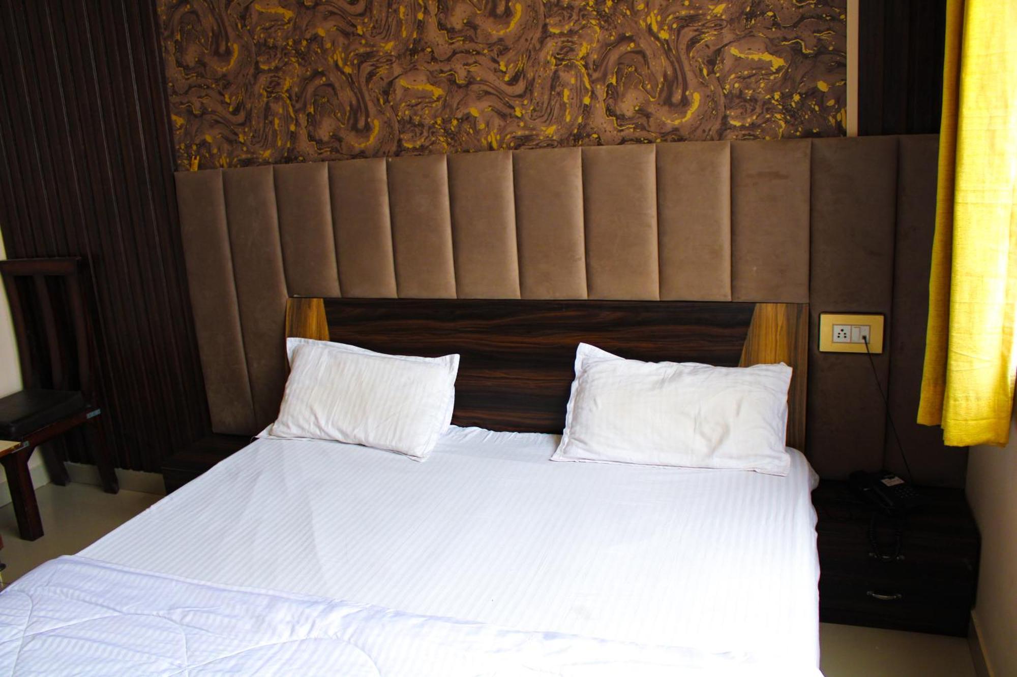 Sangam Hotel Chirawa Bagian luar foto