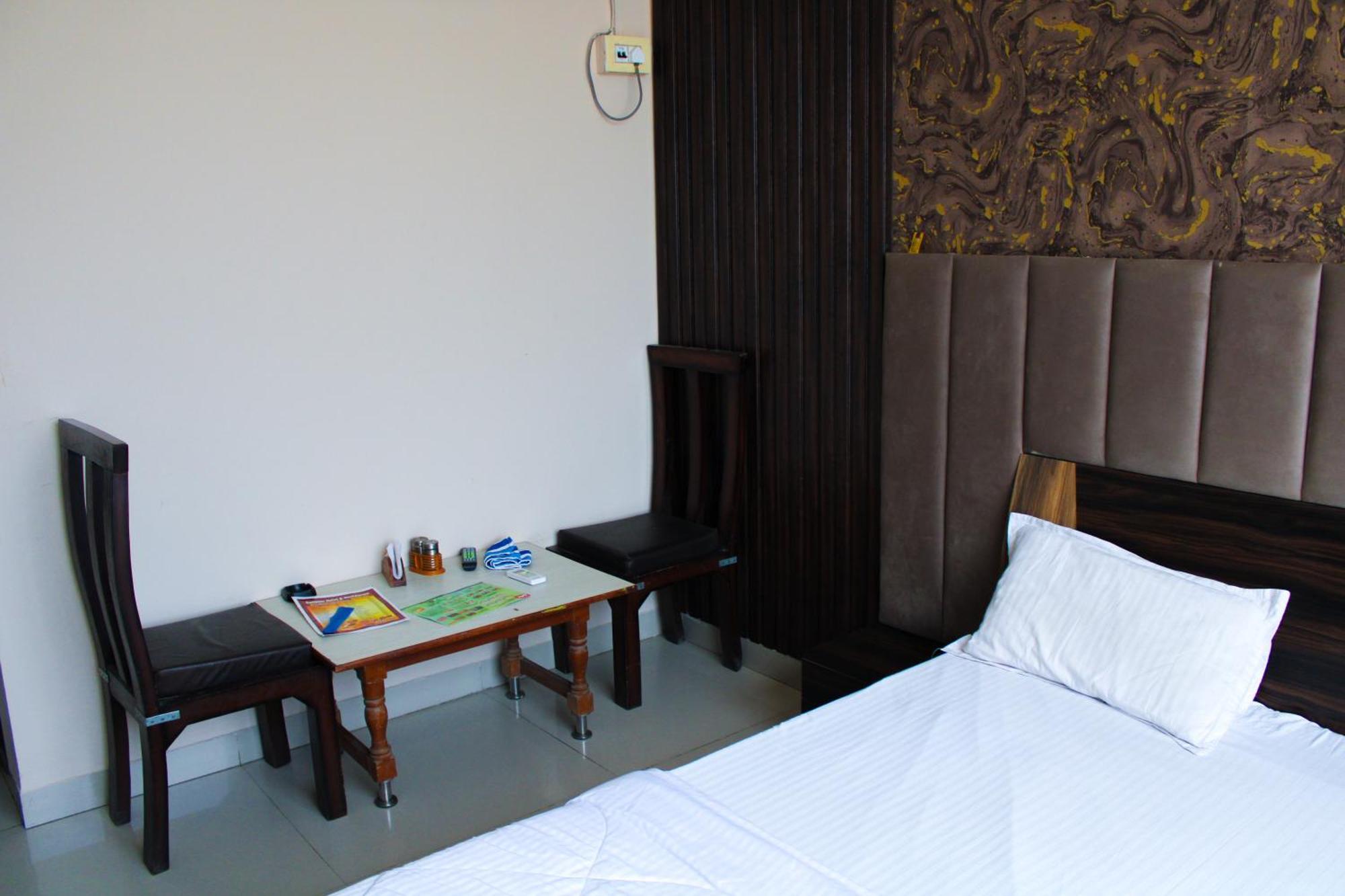 Sangam Hotel Chirawa Bagian luar foto